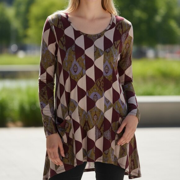 Logo Women's Top with Burgundy and Cream Geometric Design - Picture 3 of 16